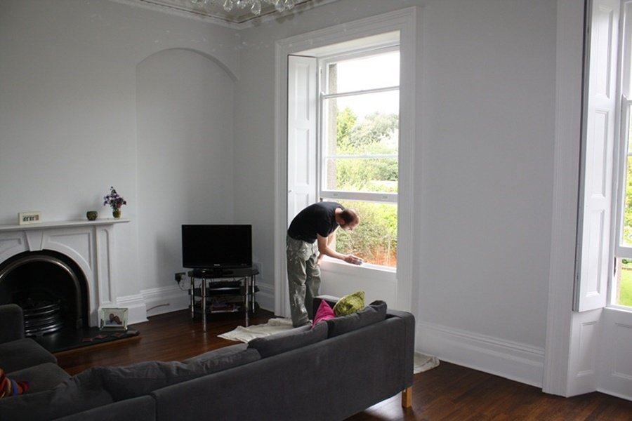Painting windows in Bristol